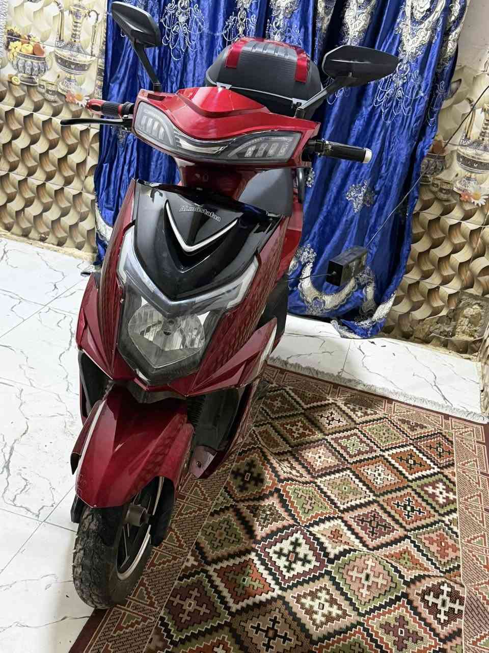 سلام عليكم دراجاا شحن جديدا لوك تركتها خمس تشهر ولباتريات كعدن سعر هن ٧٥ الف  سعر لدراجة ٤٥٠ مكاني بغداد شعب للاستفسار ***********
