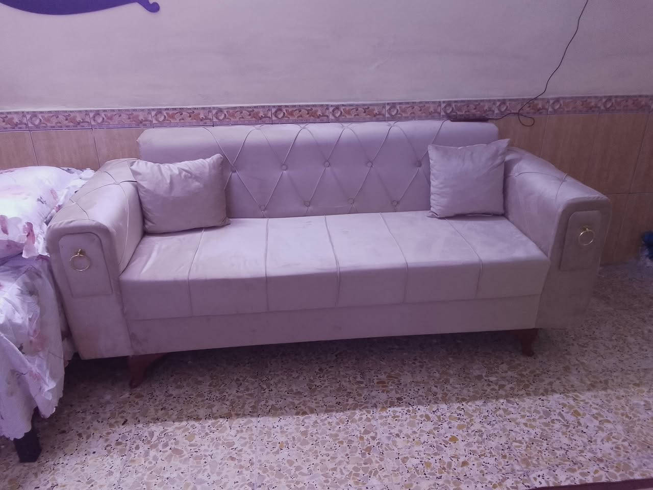 السلام عليكم تخم للبيع جديد إستعمال اسبوع لون بيجي اوف وايت 350 وبي مجال


**إذا كنت صاحب هذا الإعلان وتريد حذفه لأي سبب، رجاءا أرسل رسالة إلى الدعم الفني**