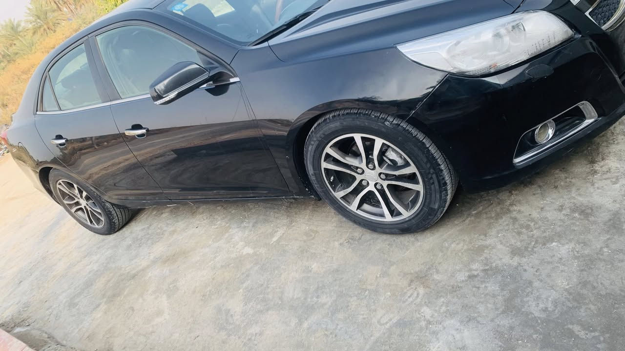 ماليبو 13 خليجي 
مكينه 2400
رقم بغداد بااسمي تحويل مباشر
سياره جاهزه من كل نقص كله شغال 
بيه جاملغ امامي رش بدون فتح وجاملغ خلفي
مكاني بابل
السعر  84 وبي مجال بصيط 
***********
