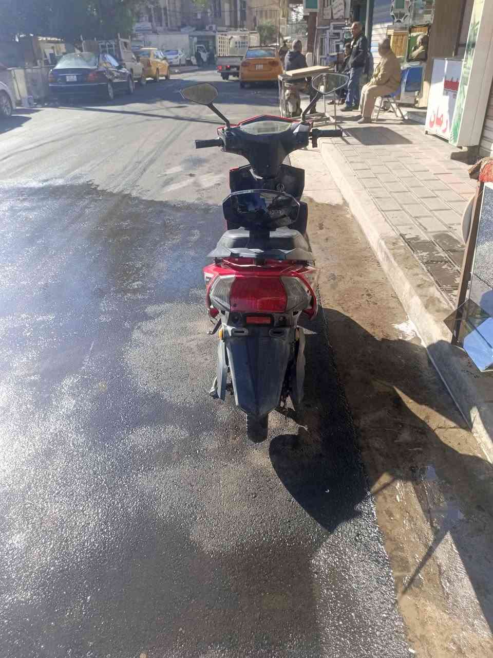 السلام عليكم دراجه شحن لبيع الدراجه نضيفه السعر 550وبيه مجال بغداد الكاظميه مستعجل على بيعته ***********
