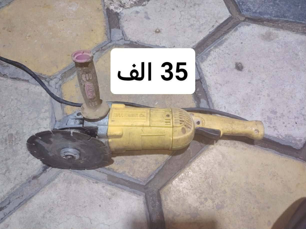 اي غراض مستخدمه شرط الشغل كلمن وسعره مكاني كربلاء حي النقيب *********** ذمه بركبته الي ميشتري ويشلع كلبي
