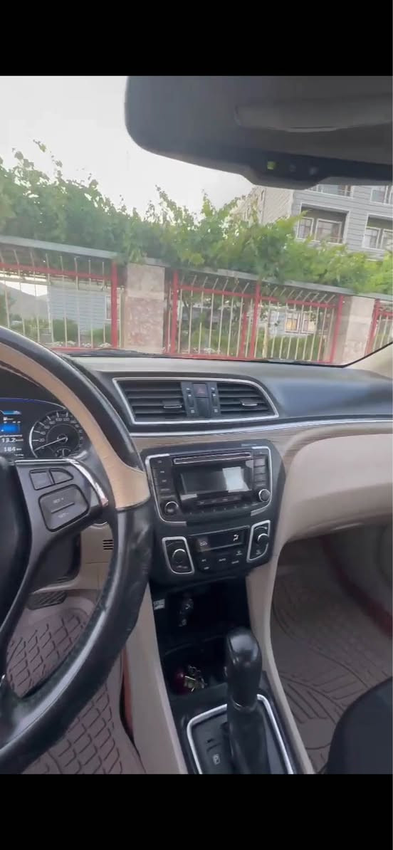 سازوکی سیاز سپی سەدەف
مۆدیل  ٢٠١٩  پێنج پارچەی بۆیاغ
کێر و مەکینە و تەقەو رەقە بەشەرت 
سەنەوی نویە

نرخ /٨٥ گەلا
ژمارە/ *********** رانية, السليمانية
