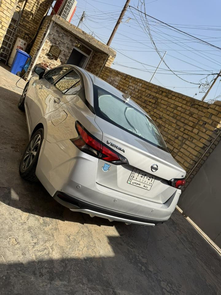 السلام عليكم 
نيسان فيرسا موديل 2020 حره رقم واسط والمكان واسط جاهزه رقم الهاتف *********** الحادث مرفق السونار السعر 100 دفتر وبيه مجال مرارس هم ترهم ياباني
