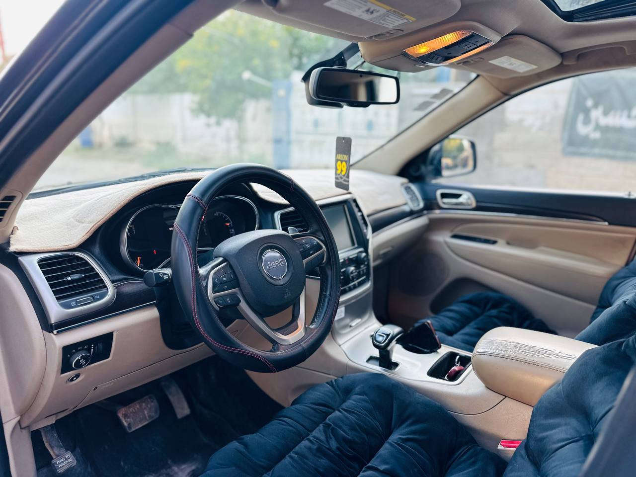 السلام عليكم
للبيع جيب كراند شيروكي
الموديل 2014 لمتدد
محرك 3600 6سلندر فور ويل 4X4 
رقم بصره دولي  تحويل مباشر  ماشيه 127
مواصفات السيارة فول ١/١

-فتحه
جنطه كهرباء 
-بصمه تشغيل وبصمة ابواب
-كراسي جلد مع تدفئة وتبريد 
-كراسي تحكم كهرباء جهتين 
-ذاكرة لحفظ وضعيات الجلوس
-ويل كب قياس 20 وتخم تاير 
- ستيرن كهرباء
-دمام خلفي 
-شاشة كبيرة 
-اشاير بالمري 
-حساس امامي وخلفي 
- اشاره ترحيب بلمري
-تشغيل عن بعد
- نظام بريك اوتوماتيك
-شاشه كبيره وكامره دواره
- المصابيح الامامية LED لايت
-نضام eco سياره نضيفه وجديده 
السيارة حادثه ربع بابين الجهه اليمنى  بجم كبس شواصي ولغود مكفوله مكاني بابل المدحتيه السعر 170 بيع فقط للأستفسار ***********ومن الله التوفيق
