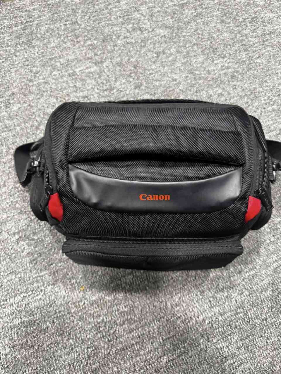 السلام عليكم كأمره كانون R50للبيع
وياها جنطه +بطاريات عدد  ٢ +حزام +مايك مالتها يجي وياها كامل ملحقات +ادبتر تكدر تخلي العدسات مال كانون القديمه عليها +عدسه كانون ٧٥_٣٠٠ فتحة عدسه 

3.5f - 5.6f

    المكان بغداد الشعله 

السعر خاص أو الاتصال على الرقم ***********
