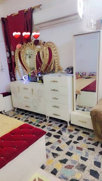 غرفة • ٩ قطع • للبيع