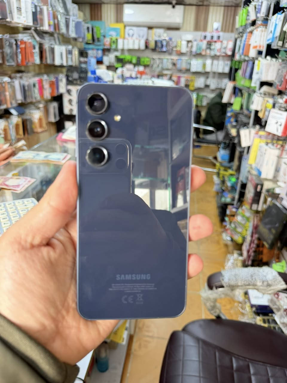 عشاق السامسونك
متوفر A55 _5G مستخدم 
ذاكرة 256
نظافة 100‎%‎ بدون ملحقات
اللون نيلي 
مكتب يوسف للموبايل
سوق ناحية القيارة / مكاتب الموبايل -قرب الاتصالات


**إذا كنت صاحب هذا الإعلان وتريد حذفه لأي سبب، رجاءا أرسل رسالة إلى الدعم الفني**