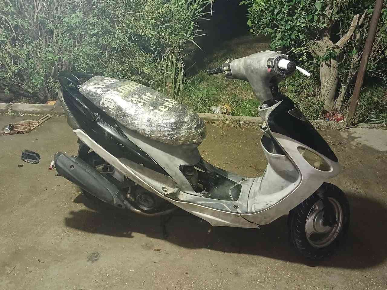 السلام عليكم ماكس منغولي كفاله عامة وياها غراضها البلادي عقل وصالنصة وكابريته وياها سلف ثاني ودبلات امامية للبيع 500 وبيه مجال حك الجيه او مراوس بكير..!! الرقم ***********
