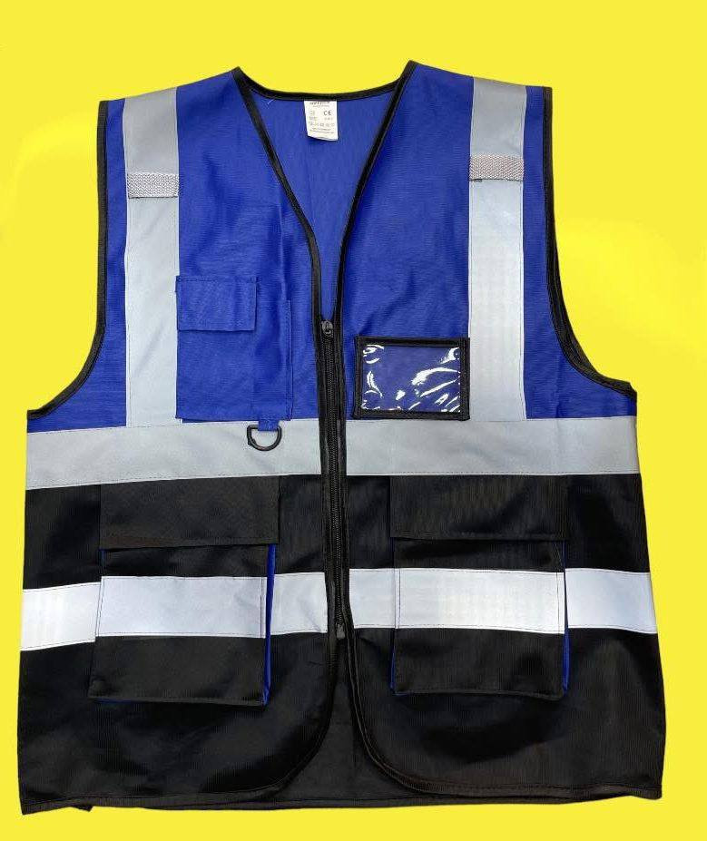 معرض الجزيرة لتجهيزات السلامه العشار الداكير خلف مقام الامير سوك الحبال*********** البصرة, العراق
