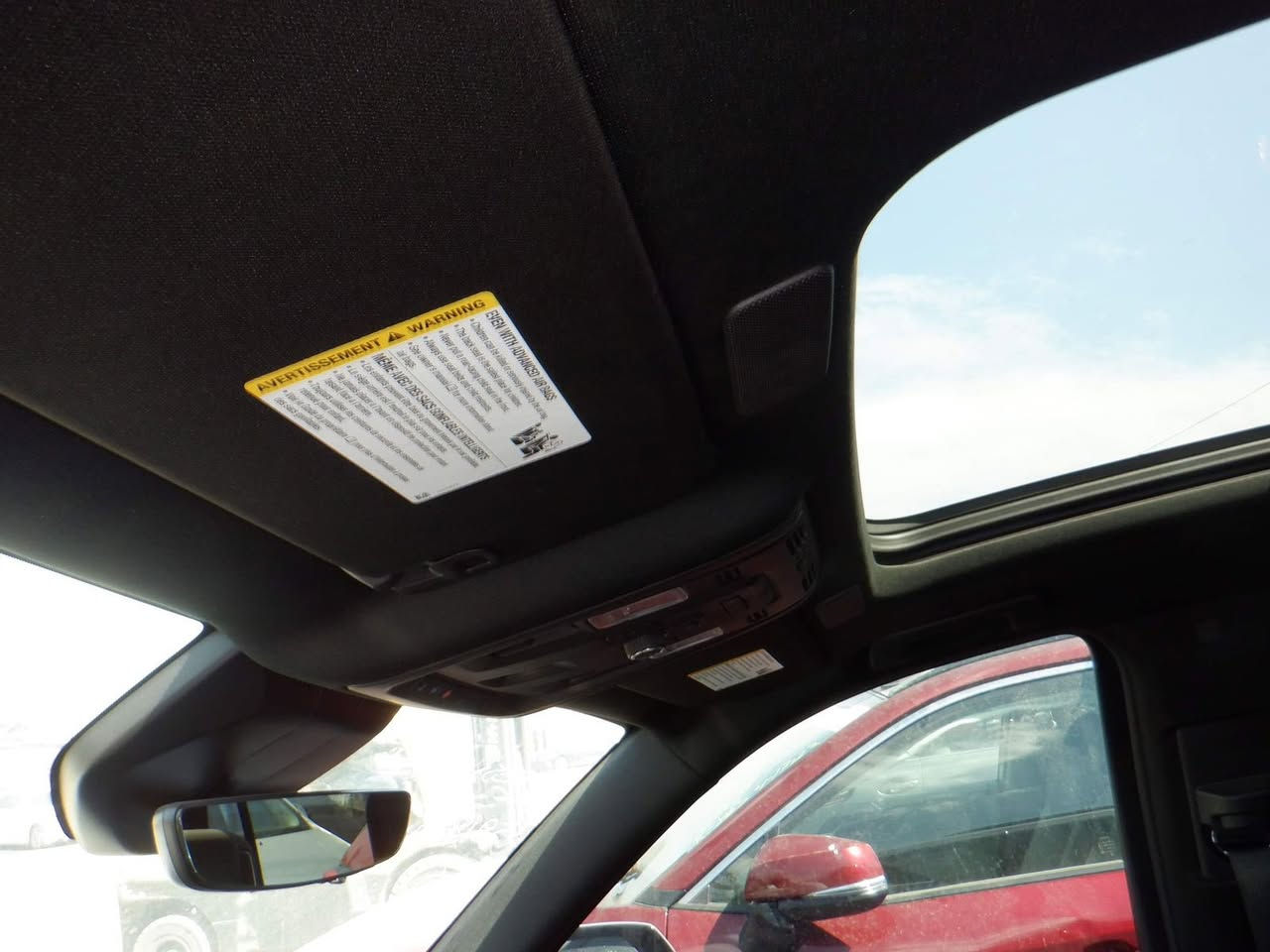 كاديلاك إسكاليد 2021 – وارد امريكي
فول مواصفات فئة إسبريسو باب أول
محرك V8 بنزين
ماشي فقط 92 ألف 
السياره بيها الجاملغ الامامي ونص من الباب ومن وصلت للعراق طلع بيها الباب الخلفيه والجاملغ الامامي الثاني صبغ يعني 4 قطع

المواصفات:

فتحة بانوراما

كشنات مساج

نظام صوت بـ 36 سماعة

سقف شامواه

شاشات خلفية

دوسة كهرباء

5 كاميرات

حساسات 360 درجة

أبواب شفط

كشنات جلد قهوائي (خاصة بفئة إسبريسو)

كيج إلكتروني

نظام جكات هيدروليك (ترفع وتنزل)

نظام صوت فاخر

والمزيد من المواصفات الأخرى

الموقع: الحله
رقم صاحب سيارة ***********
