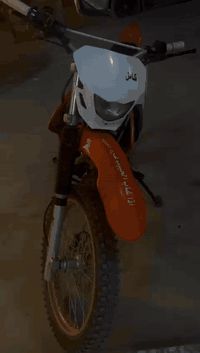 سلام عليكم قفاز كاويار صيني مديل 2024 الدراجه حلوه ونضيفه مكفول كير ومحرك ترايك للبصره السعر مليون وبيهه مجال بسيط مكان الدراجه دوره للتواصل ***********
ممتواجد عل فيس
