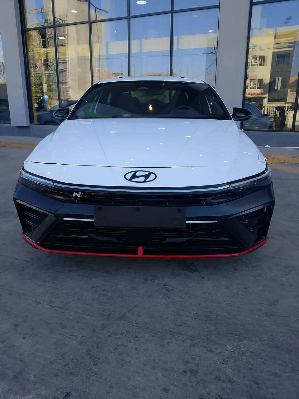 مساء الخير
النترا N  مديل 24 فول مواصفات حرة بأسمي بدون رقم ماشية 500 ميل گير اوتاماتيك محرك 2000 تيربو حادثهة تبديل جاملغ ايمن وبنيد  ومبدلة لغد الايمن اخوان السعر قفل 145 $
مستعجل على بيعتهة الي تعجبة اهلاً وسهلاً والما تعجبة على راسي واني الممنون للأستفسار الاتصال ***********
مكانهة بغداد الحرية 
رقم الشاصي KMHLW4DK6RU021189
