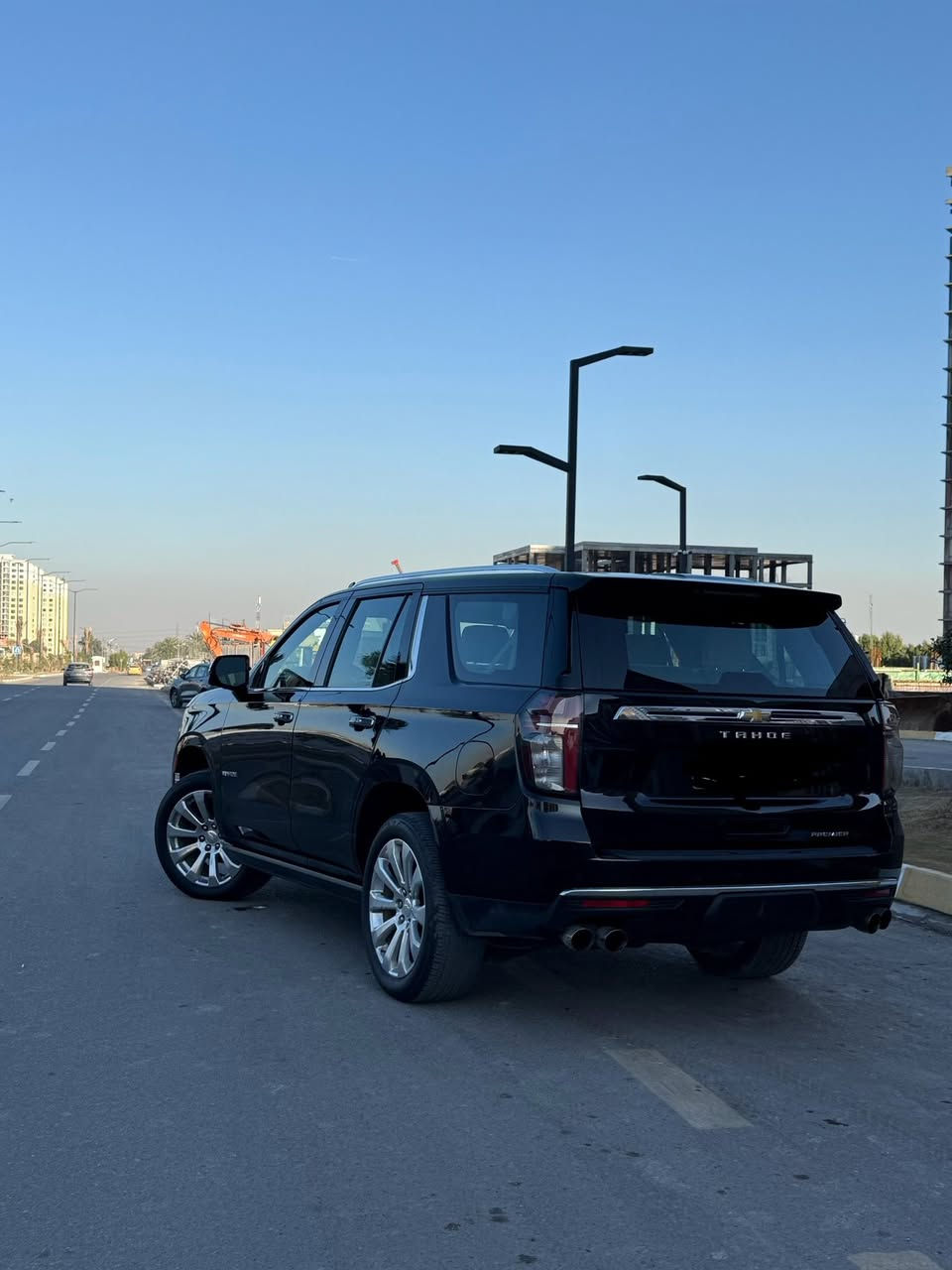 السلام عليكم
تاهو موديل 2021 بريمير  خليجي  

 وكاله المنصور  السونار منشور مع الصور

 فول أعلى مواصفات 

‏موديل : 2021

‏اللون : أسود 

رقم : بغداد بسمي 

‏
‏الفئه : PREMIER

‏المواصفات :

‏

‏دوسات جانبيه كهربائيه ويه فتحه الباب 

كامرات 360 

‏ثلاجه درجتين  

‏ نظام توقف ذاتي 

‏رادار جانبي بالمري الجانبيه

‏نظام القياده اليه 

‏شاحن لاسلكي 

‏-منفذ كهرباء للمقاعد الخلفيه 

‏-شاشات خلفيه بلادي 

‏جميع الابواب بصمه 

‏شاشه كبيره  

كل اغراضها موجوده ‏ 

‏بنوراما سقف

‏تشغيل عن بعد

‏ويل كب كروم اصلي حجم 22 انج

‏12 ايرباك

‏ دواخل جلد لون عسلي  

باب خلفي كهرباء 

‏مري قلاب

‏كشنات اماميه وخلفية كهرباء

‏‏رادار جانبي نقط عمياء

‏رادار امامي وخلفي  

‏سستم صوت كامل 

‏كراسي خزن ميموري 

‏تدفئه و تبريد كشنات 

‏

‏ماشية.82 الف 

السعر 480 $ وبيها مجال 

مكان سياره بغداد
حي الجهاد الاطباء.    او كراده 42
الهاتف ***********
ما متواجد ع فيس الي يحب يتصل واني حاضر
