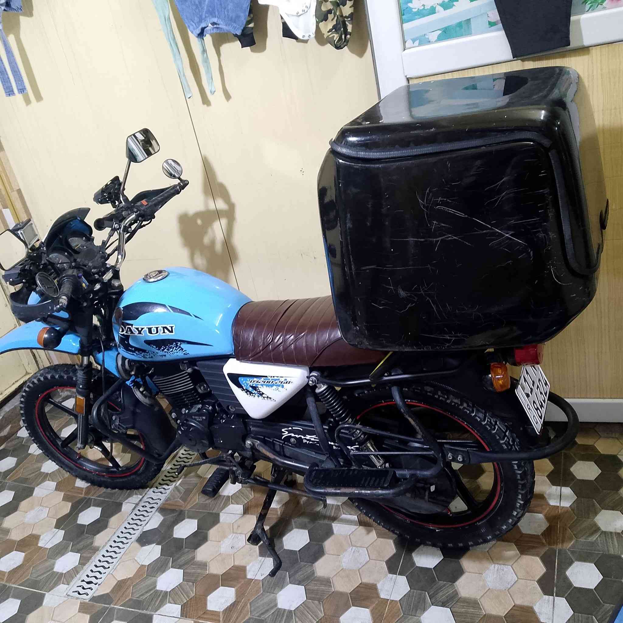 سلام عليكم دايوان مديل 23  مكينه 200ccرقم انكليزي بغداد تحويل شوكت ميعجبك اي نقص مابيه عليه صندوك فايبر كلس ثنين جعب مالته بلاديات يشتغلن ويه الصطابكسل عليه كامره تسجيل فور كي استاند جهاز زوج بلوجكتر بومه اصلي الدراجه خير من الله
السعر مليونين 500 رقم الهاتف ***********
متواجد فيس وتساب
