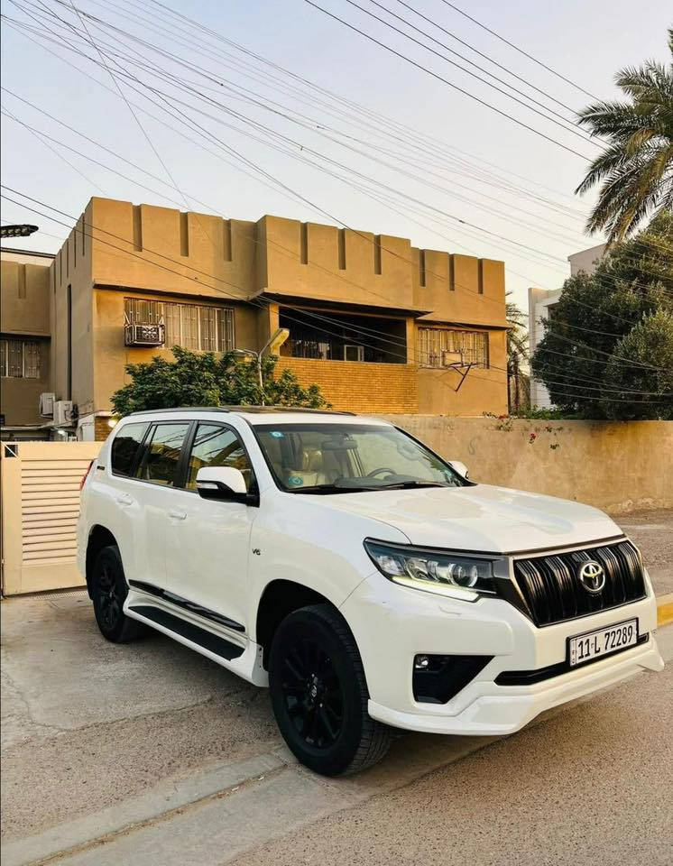 سلام عليكم 
برادو موديل 2022vx
ماشيه 40
6سلندر 
رقم بغداد مكان السياره بغداد
ملاحضه :بصيطه
الهاتف ***********
