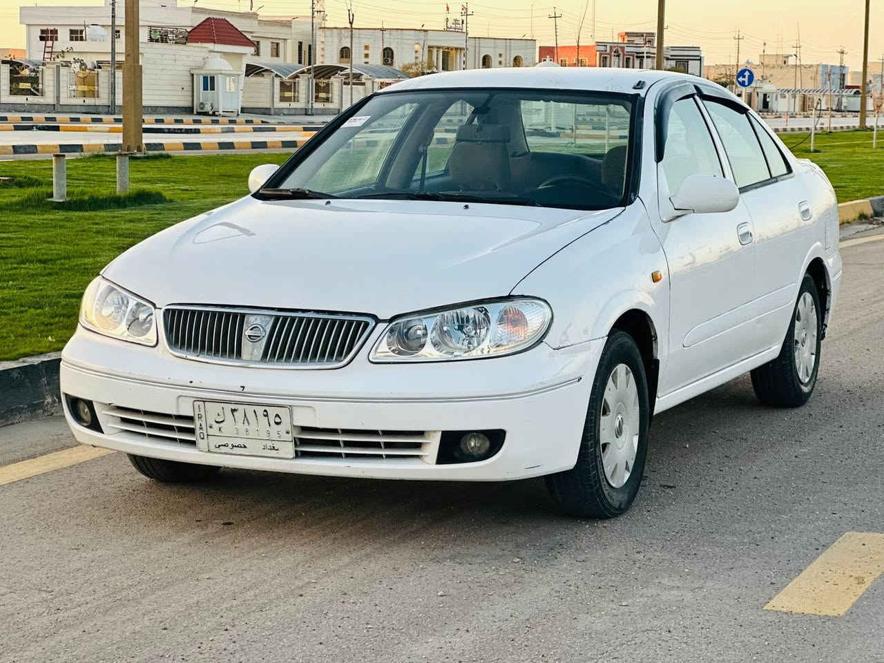 السلام عليكم.    للبيع سني.  موديل 2004
رقم بغداد.     مشروع وطني.   تحويل مباشر 

صبغ.    أبيع حزام.    بدون اي ضربه.   شرط الفحص
ياباني.   اصلي.     باب اول 

كير.   محرك.   صدر.   تبريد 
جاهزه من كلشي.  

السعر. 77. وبيه مجال
رقم هاتف.  ***********
مكاني.  الأنبار.    الفلوجه.   الكرمه
