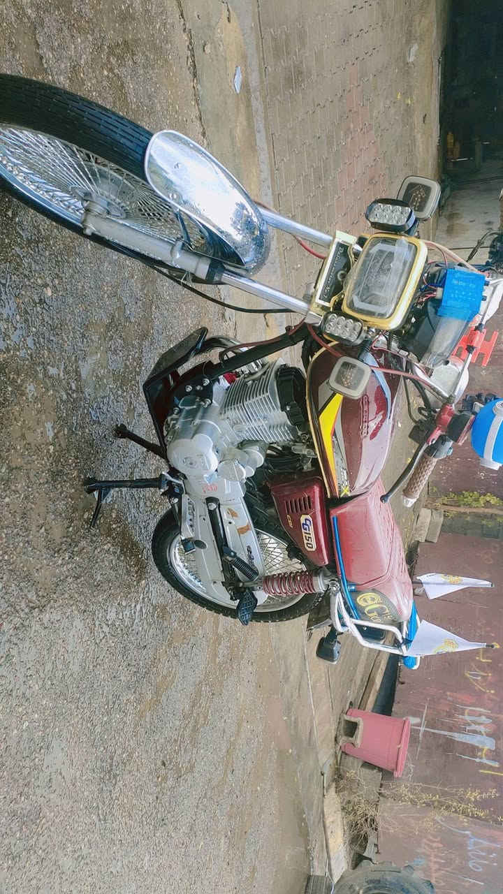 دراجه خمسه كير  نامه برو  موديل 24 محرك ما مفتوح سعره625 بي مجال للطيبين
وتس ***********
اتصال ***********
