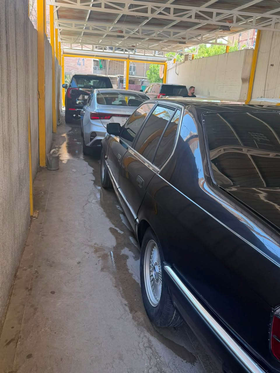 السلام عليكم BMW 735i  موديل 1990كير عادي السياره كير ومكينه جديده تبريد ❄️بدون حادث بدون خياس بسمي سياره مشروع وطني تخم تاير جديد حداديه جديده السعر 50 ورقه وبيه مجال مكاني بغداد ***********
