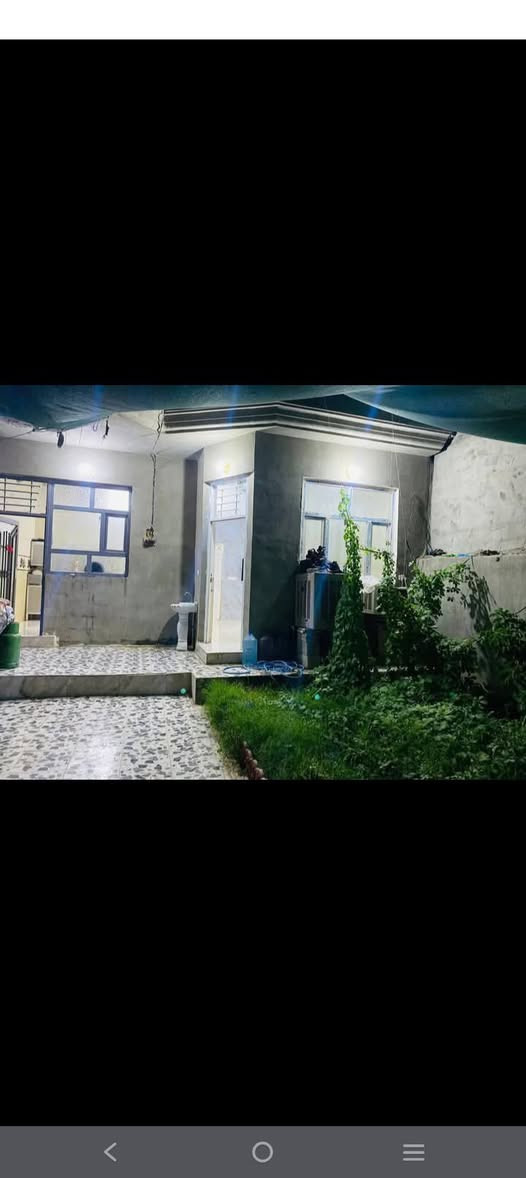سلام عليكم بيت للبيع حي شهداء فلكه حجي هلال نهايه السادين من يم جامع نور فوك  الأفرع الاثنين صبوهن مساحه ١٨٠متر عدد غرف نوم اثنين مساحته ٤في ٤ الاستقبال ٦في ٤مطبخ    ٤في ٣ونص  حمام داخلي مكان غساله مجمع درجه بيتونه حديقه  سراميك. وسقف. ثانوي  بناء جديد ٢٠٢٤
لاتصال
 للبيع 
 ***********
