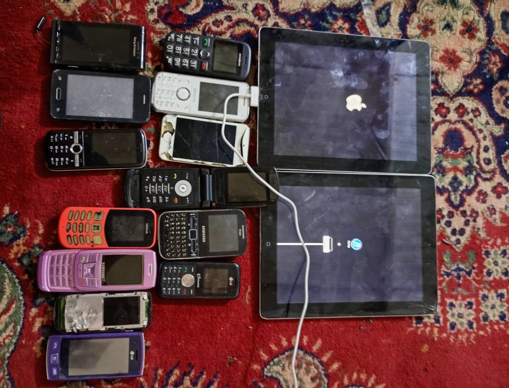 سلام عليكم اجهزه للبيع شلعه ابيع فقط كلهن شغالات بس بيهن نقص رقمي واتساب ***********. مكاني بغداد العبيدي ايبادات شغالات بس يراد فورمات والزغار نقص بيهن بطاريت بغداد, العراق
