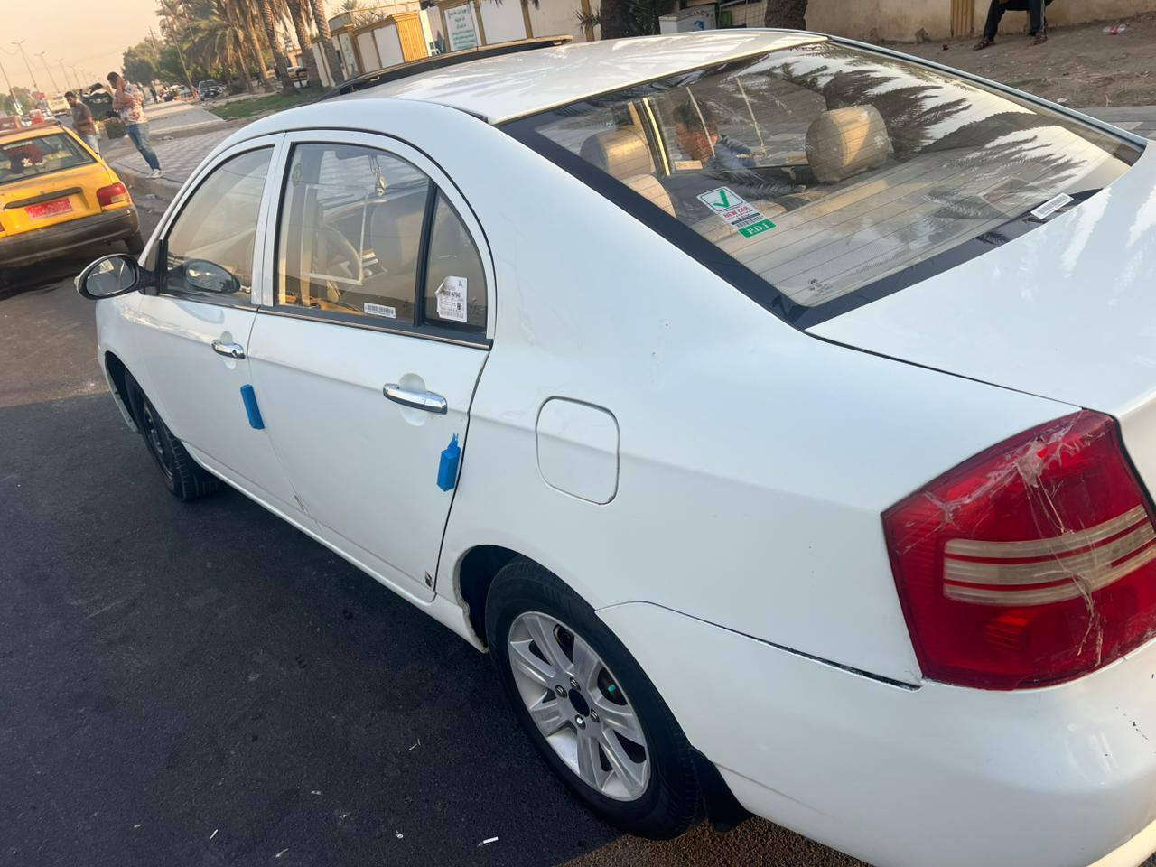 سلام عليكم ليفان للبيع موديل 13رقم بغداد بسمي بيه خيط بخار سعر 48وبيه مجال ***********
