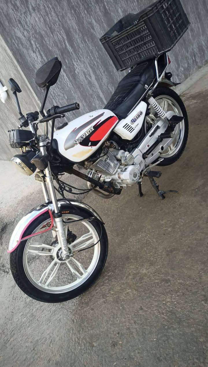 سلام عليكم دراجه لبيع موديل20 مكانه  فلوجه سعر 450 بي مجال شي قليل راسل خاص مفتوخ


**إذا كنت صاحب هذا الإعلان وتريد حذفه لأي سبب، رجاءا أرسل رسالة إلى الدعم الفني**