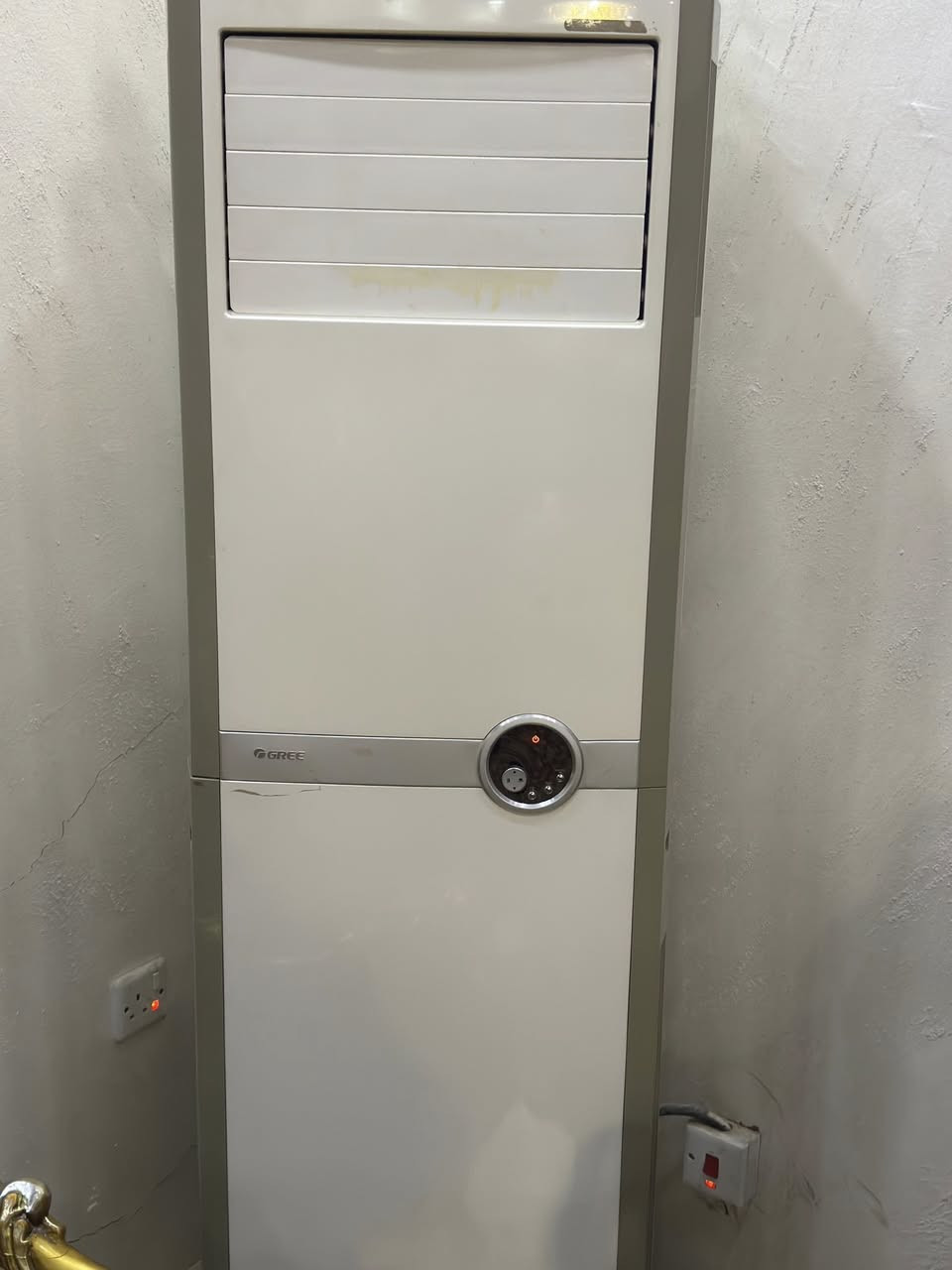 تخم 14 مقعد مصري دمياطي مع السبالت والزوالي والفاترينه كامل يعني ابيع شلع غراض كامله
المكان بغداد
***********
