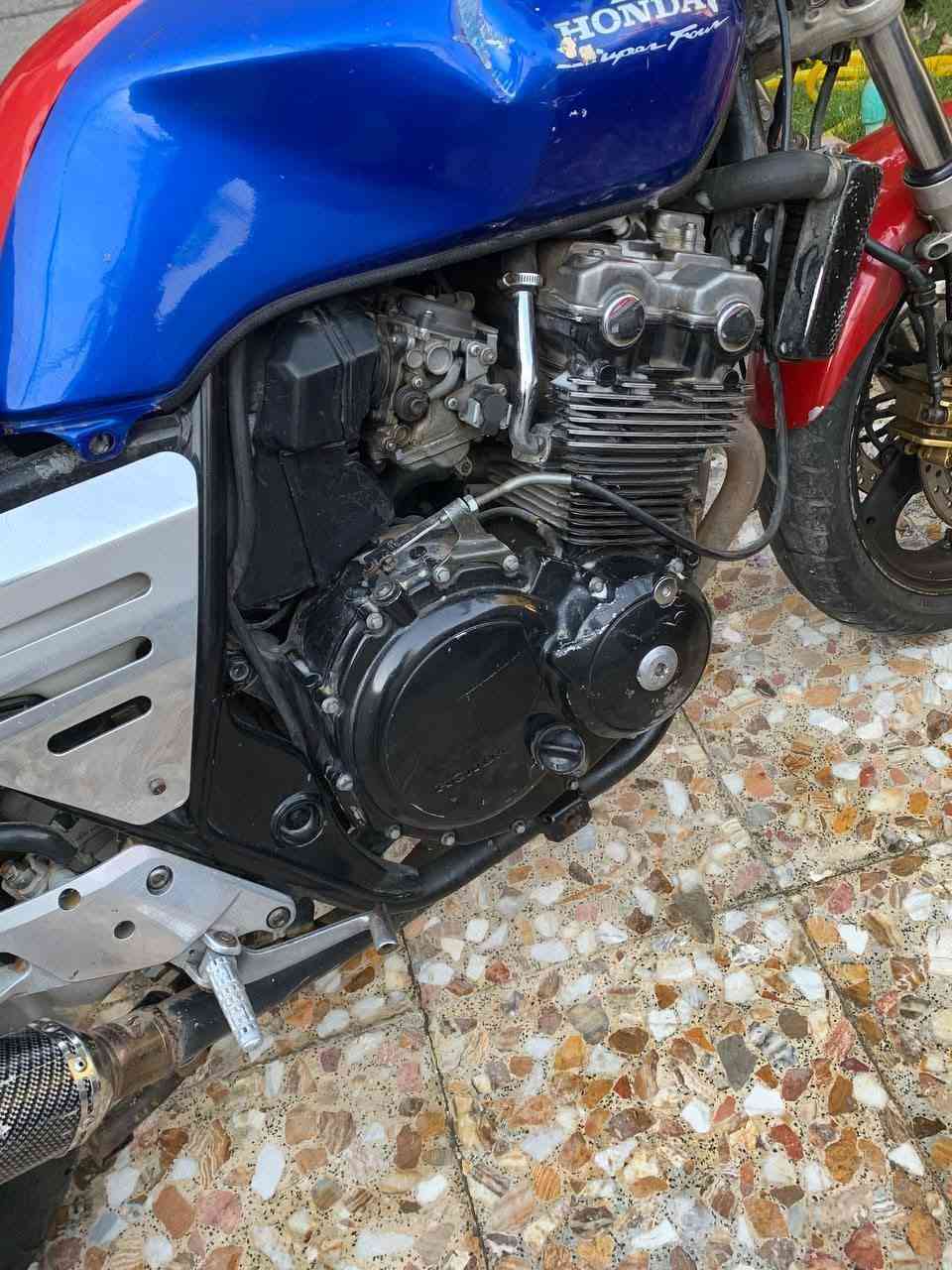 بطح سيبي فور جيل الثاني بيع او مراوس بشي نظيف وقوي
السلام عليكم
المكينة 400cc مكفولة
لانضوح لاتبخير💕
اول ثاني ثالث بطناش❤️‍🔥
الدراجة جيل الثاني🫵🏻.
دبلات خلفي وكالة بس الامامي نص عمر حته اكون واضح
دسكات امامي خلفي جدد💜.
تايرات وكالة بيرجستون جدد💙
كهربائيات كلها كاملة ع حسب الاصول💙.
بيها شكم ملاحظه رصعه، بل تانكي، وهاي الي بل كفر الخلفي حته ممبينه💜.
الدراجة ع وضع البلاد ماعوزها شي دهن جديد البارحة بدلته💙
الاتصال او مراسله موجود واتساب ورصيد
***********
