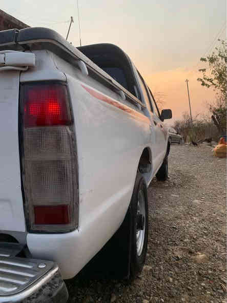 (بەناوی خوای گەورە).   پیکاب نیسان مۆدێل 2000 تەبریتوو پاوەر ئارم پلاستیک سلێمانی سەیارەکە بۆ جوانی بۆخۆم حیزام کردوە دەحموو لێدراوی وەگەڕاو تەقین بەشرت تەقەو ڕەقە بەشرت سەیارەکە تابڵی نمونیە لە جوانی بیلاد پۆستاڵ ناوی زۆر خاوێن برگە سەخفوو داشبوڵی لۆک سەیارەکە وەسفی ناوێ  سارەک ئیماڵ ئی ماحرەز نیە 💰سحری ۷٥ وەرەقەو مەحامەلە ::شوێن قەڵادزێ. :٠؛::::*********** :: سارەکە ئی خۆم نیە جوابی مەسج نادەمەوە لەگەڵ ڕێزم گەر موشتەریش نی سەرمان مەیەشێنە بشدار
