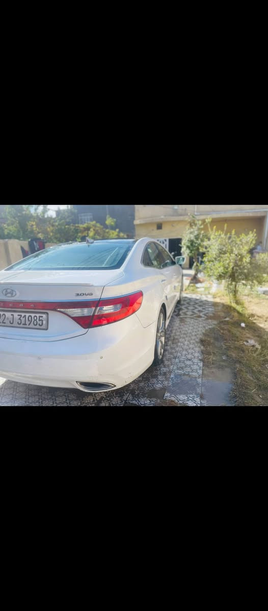 هونداي ازيره موديل 2014خليجي....
موصفات ViP 
فول الفول مكينه 6 سلندر 3000 المرغوب
سيارة بيه شخط بجه السايق معدل ومصبوغ 
مكينه وكير حداديه وتخم تاير تبريد غرفه الف ماذب عليه خير من الله ............................
ماشيه175حقيقي سياره دك جرس بل 120
سياره نضافته 💯 بل 💯 شكد ما توقع نضيفه وسياره احله من بل صوره بهواي وجاهزه 
موصفات السياره 
بصمه ابواب وتشغيل 
بانوراما طكتين 
كشنات جلد
اناره داخليه مخفيه شركه
داخل ملكي للخير 
تدفئه  كشنات
سايد برك بصمه
قطعتين تبريد 
تحكم كشنات منفصل بل ابواب 
تحكم بيانو 
برده خلفيه كهربائيه 
بردات جانبيه خلفيه 
مري شفط نظام ترحيب
مري قلاب..............
عنده تقرب اناره داخليه 
فتح صندوق ذكي 
لدات خلفي 
حساس امامي خلفي 
نظام اصوات انفنتي 
لد مري جانبي 
حساس خلفي امامي 
يدات نيكل إشارات ترحيب جانبي 
دمام خلفي كولتي عالي 
دبل كزوو خلفي 
ويل كب 19 كرؤم......
------------------------------------------
مكان السياره بابل ...................................
السعر 136وبيه مجال................. تصال واتساب
***********
