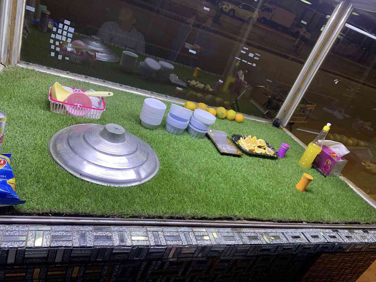 سلام عليكم ورحمة
كشك للبيع تفصال كامل جام كله خشب الثقيل الاصلي الجام ابو الطبقتين سلايت للبيع السعر 500الف وبيه مجال للشراي جديده بلكامل مكاني ديالى شهربان ***********
