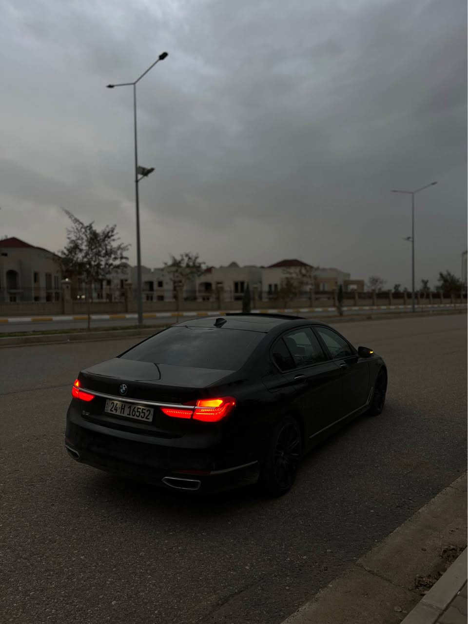 BMW 740i 
للبيع او مراوس 
ضمان امريكي
سنة ٢٠١٩
معرك V6 مرغوب 
باب لارج 
فول فول مواصفات 
كير معرك بشرط دعامي لدعامي بشرط 
مكفول بية ٣ مكان pdr بدون صبغ بدون حادث شخط بشرط
سنويه جديد تعويل بشرط 
سعر جوه سوق ماكو بهاي سعر ٣١٥$ 💵مجال بصيط 
رقم او واتساب ***********
bmw 740i 
فرۆشتن و گۆڕینەوە 
زەمان ئەمریكی
مۆدیل ٢٠١٩ 
مەكینە ٦ پستنی توین تۆڕبۆی مەڕغوب 
دەركە گەورە 
فول مواسەفات 
گێڕ و مەكینە بەشەرت بئ سبوغ دەعامی لۆ دەعامی بەشەرت
سێ جێی pdr ھەیە بەبێ شوخت 
سەنەوی نوێیە تعویل بەشەرت
سعر خوار ھەموو بازار ٣١٥$💵 مجال برایانە 
شوێن ھەولێر 
***********📞📞📞📞 أربيل, العراق
