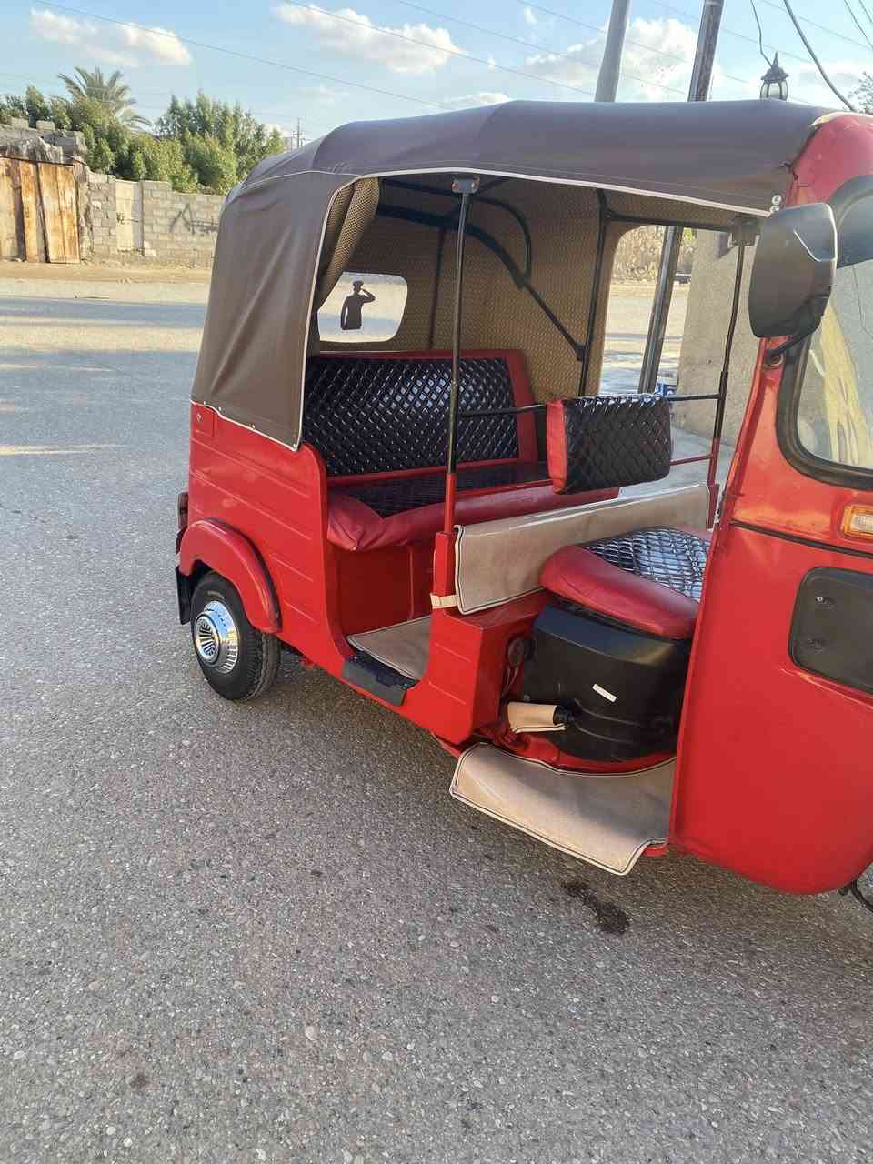 تكتك مديل 18 شهر12 طابه ب19  رقم وسنويه نكليزي بسمي تحويل ثاني يوم التكتك كشر مابي اي ضربه مصبوغه للجماليه فقط. مسجل تخم تاير مله جديد سفريات  دوشمه جدد الله شاهد من ايدي للشارع   العنوان خان بني سعد ***********
