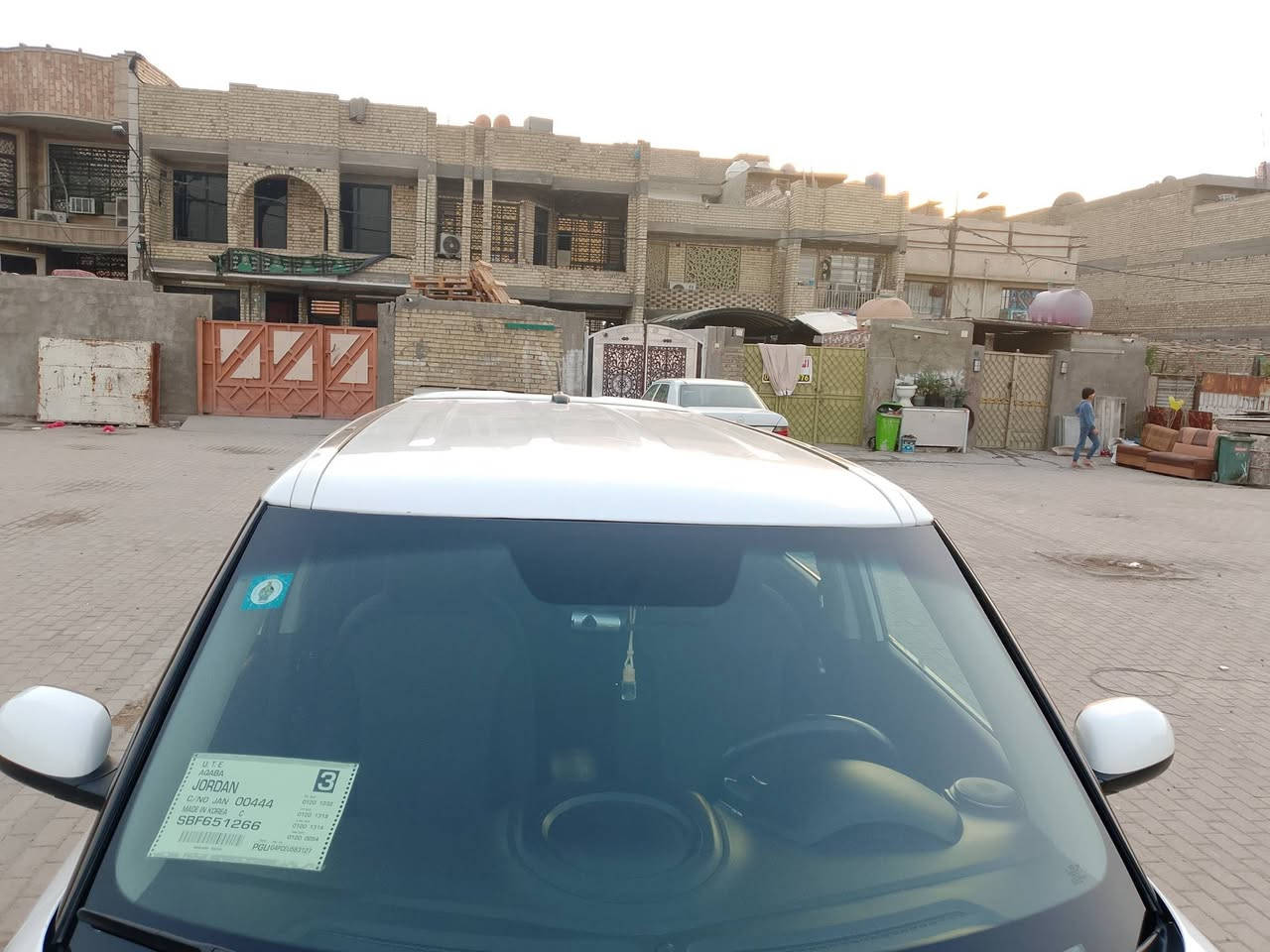 سلام عليكم من رخصت لادمن كية صول موديل 2018 وارد امريكي حادثهة بس الجاملغ المامي صبغ بدون دواخل بدون ارباك موجود سونر  والصور  سيارة جديدة ماشية 72حقيقي على الفحص تخم تاير جديد باتري جديد سيارة جاهزة مكينة 2000وكير مكفولات تبريد ثلج صدر امامي وخلفي جديد كامرة امامية وخلفية شاشة عطلات شغالة تحكم ستيرن جهتين شغال نضام ايكو حتة الكتلوكات موجودة سيارة كلش حلوة رقم بغداد بسمي سنوية جديدة هزة جديدة السعر 135رقم الهاتف***********
