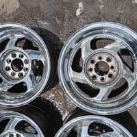 اخوان تخم ويلات حجم ١٥ سعرهم ٢٠٠ نيكل كروم ٨ براغي جوكر ٤ فتحة عريضه و...