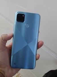 ريلمي سي٢١ • ذاكرة ٦٤ • شرط كامل