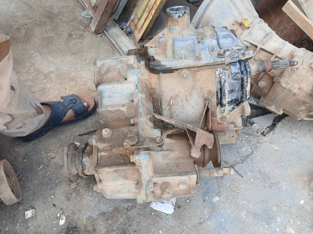 كير لندكروز بلاد ٤ نمر مكاني بغداد السعر ١٠٠ 
رقمي ***********
