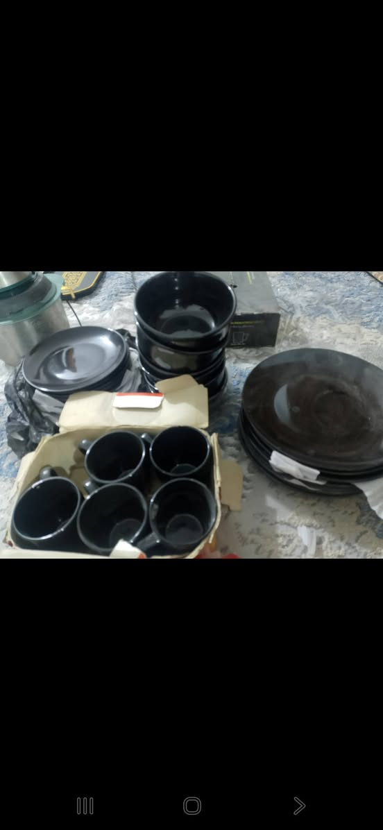 للبيع
ثلاجه جبيره جديده سعر ٥٠٠
 طباخ ايطالي سعر ٣٥٠
كاربت جبيره سعر ١٢٠
وحده سته في اربعه وحده 3في اربعه ثنين سعر ٥٠
تنور سعر ١٥
سيت تقديم ٣٠ قطعه سعر ٢٥
سيت استكانات جاي  سعر ١٠
رمادي ابو فراج تعدي جسر شوي ابو فراج سيطرة
*********** اتصل ع رقم
