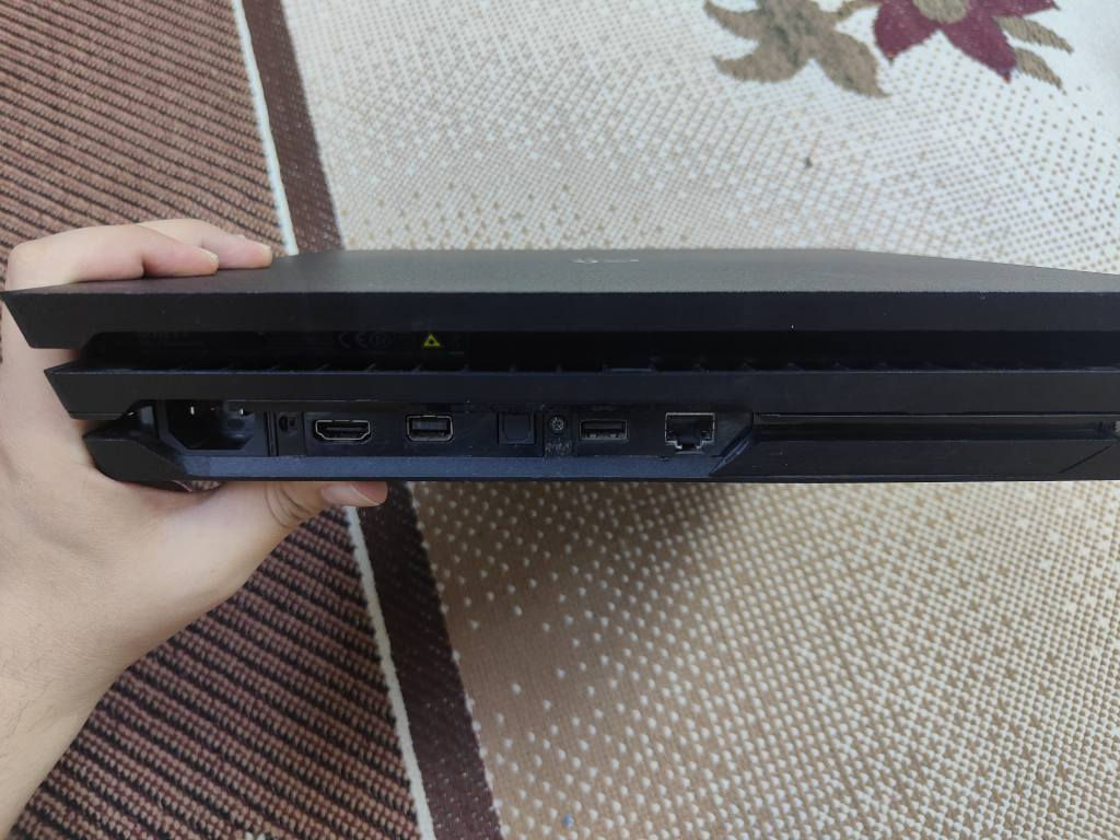 ابلي ٤ برو كلش نظيف موجود بيه ضمان الشركة.
ذاكرته 1T.
يدعم 4k.
يجي وياه ٢ جوستك اصليات.

ويجي وياه حساب بيه اكثر من ٨٠٠لعبة موجودة صور للالعاب الي بالحساب بالتعليقات.

ملاحظة يجي وياه حساب بيه اللعاب هواي مو حساب وهمي حساب اصلي ما يروح،الجهاز ليس مهكر او هيج شي الجهاز ابلادي من الشركة ويدعم اون لاين. عمارة, ميسان


**إذا كنت صاحب هذا الإعلان وتريد حذفه لأي سبب، رجاءا أرسل رسالة إلى الدعم الفني**