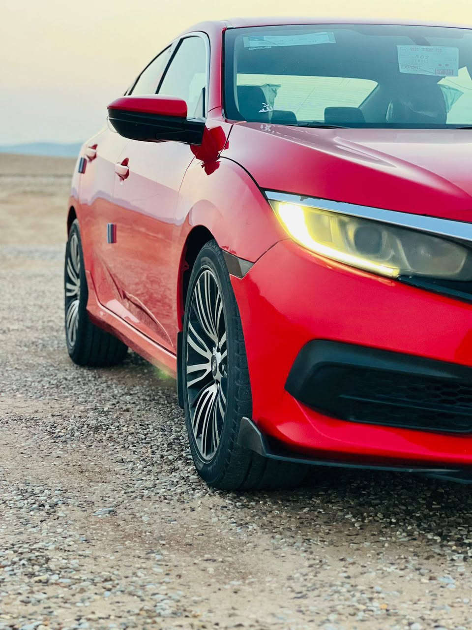 السلام عليكم  هوندا سيفك 
مويدل 2017 وارد أمريكي سعرها  111$
مكينه 2000 رقم سنوية جديد
ماشية 116 الف كير مكينه مكفولات
تحكم استيرن جهتين كأمره سايد أبريك بصمه اوتو هولد و نظام ايكو لايت عالي ناصي زنون داخل كلش جديد 
[[ بجم كبس بدون ايرباك بدون دواخل ]] 
حادثها فقط طخة بالباب خلفي نصها صبغ 
سونار مرفق 
---------------------------
العنوان ديالى خانقين 
للاستفسار ‭*********** خناقين, ديالى
