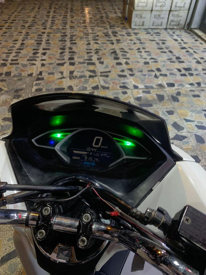 السلام عليكم للبيع بي سي اكس الجيل الثالث ماليزي للاستفسار ***********
