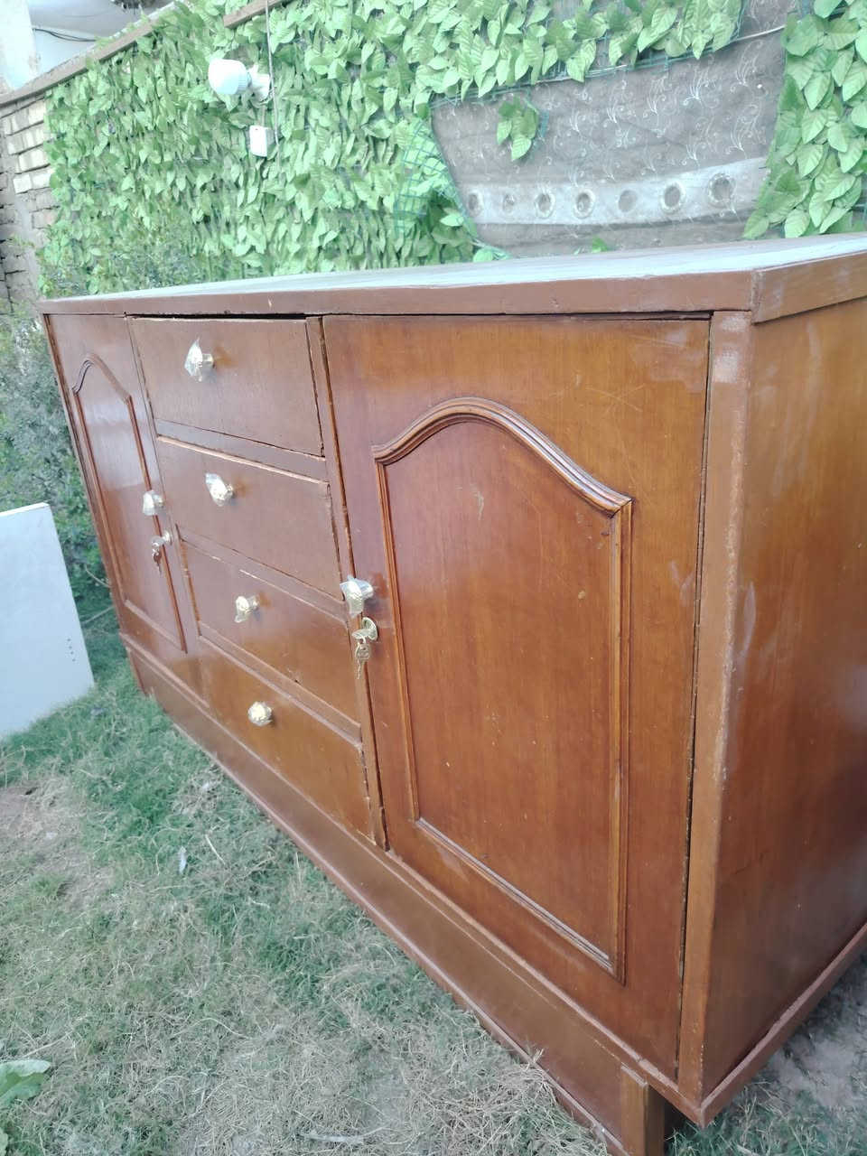 غراض للبيع اسعار مناسبه كلش جربايه تركي نضيفه كلشي عدد ٢ سعر الوحده ٦٠ كنتور صاج ابو ٢ سعر ٧٥ بوفيه ٨٠  مكاني الأمين الثانيه يوجد توصيل


**إذا كنت صاحب هذا الإعلان وتريد حذفه لأي سبب، رجاءا أرسل رسالة إلى الدعم الفني**