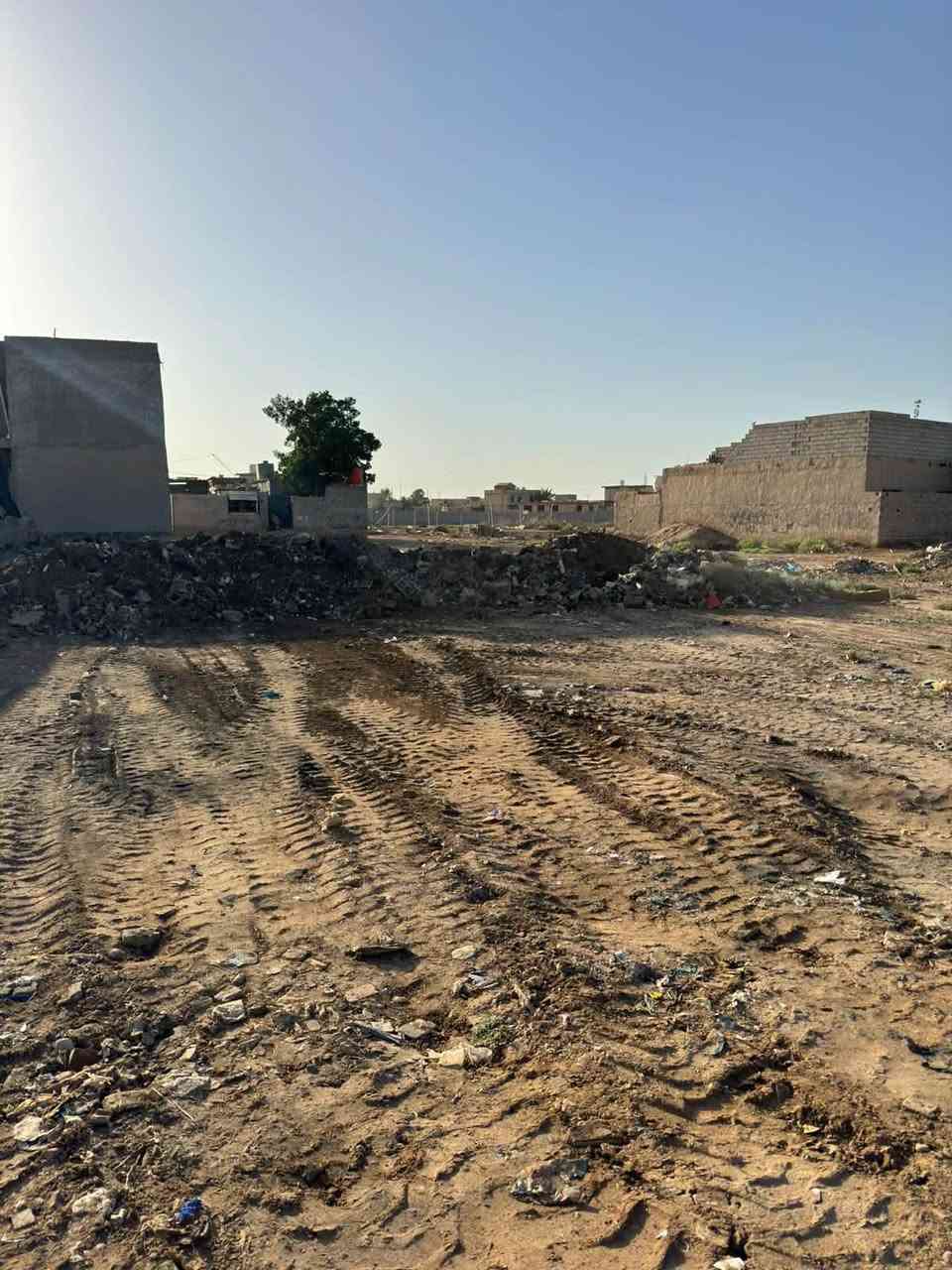 قطعة ارض 100متر سند٢٥
خلف البانزيخانه قرب معمل زمزم
