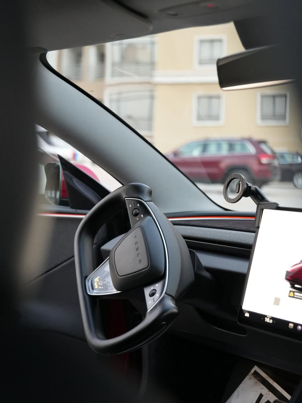 تسلا مودل 3 سنكل موتور لونج رينج 2025
العداد 45 الف كم تمشي حوالي 580 كم بالشحنة
أونلاين مع آخر التحديثات
شاشة مركزية كبيرة
أوتوبايلوت

💎 ســعــر ✅ ::  الــرد تلقائي 📮

كامرات محيطية
كامرة خلفية
ملاحة GPS
دخول ذكي
تشغيل بدون مفتاح
شحن وايرلس
مقاعد كهربائية
تدفئة مقاعد
مكيف أوتوماتيك
حساسات أمان
فرامل طوارئ أوتوماتيكية
المحافظة على المسار
مراقبة النقطة العمياء
السيارة جاهزة بالكامل
الضرر : قطعتين صبغ فقط

رقم الشاصي : 5YJ3E1EA4SF890321

رقم التواصل :-:-: ***********
