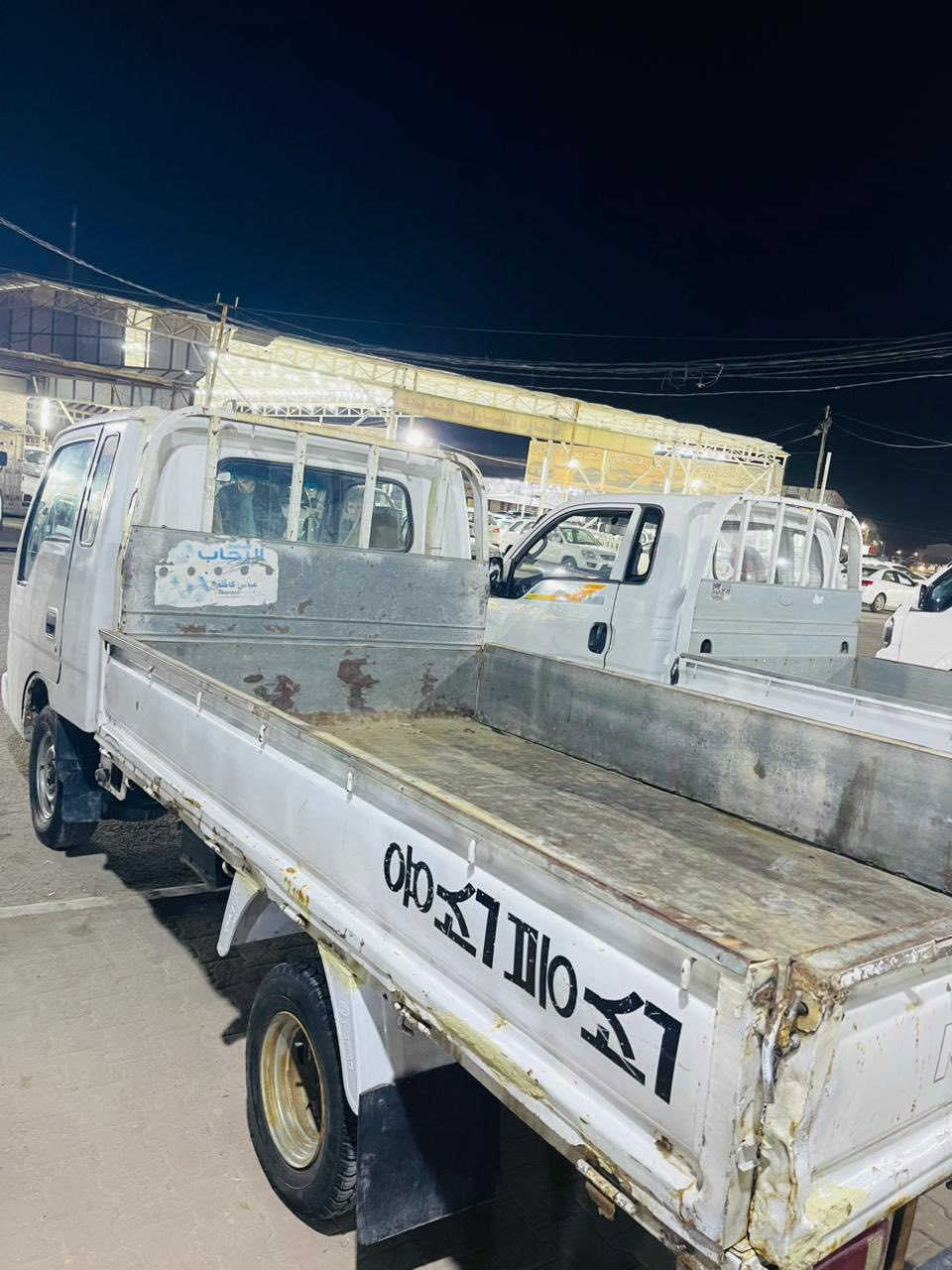 سلام عليكم 
كيه ١٩٩٩ قماره وربع 
محرك وكير واكسن خير من الله 
تايرات تخم نظيف 
رقم نجف انگليزي بأسمي 

سنويه لغاية ٢٠٣٠ اصدار جديد 
الشاصي مكفول 
السعر ٥٥ وبيها مجال 
مكان السياره النجف الأشرف 
الرجاء التواصل على الرقم 
 
*********** 
***********
اتصل وبيك خير ودلل
