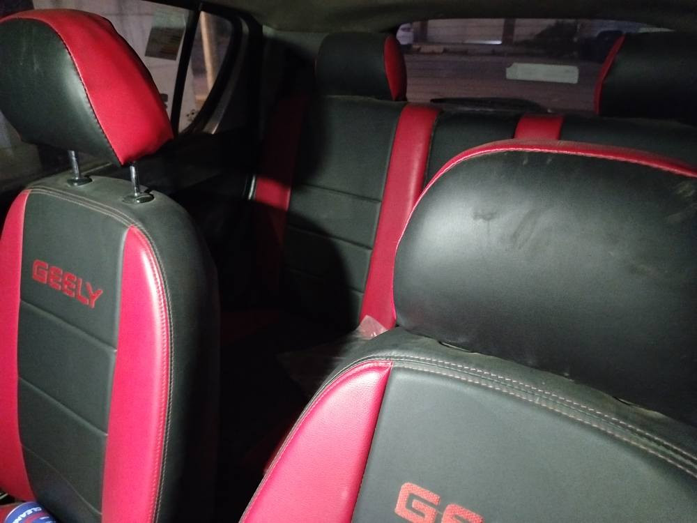 سياره جيلي باند 2013ابيعها ع وضعها 45وبيها مجال للشراي رقم بغداد الاتصال ***********وات ساب متواجد مكان السياره بارك السعدون للعلم سيارة بنيه معلمه وتحويل ثاني يوم وبيها نواقص بسيطه بغداد, العراق
