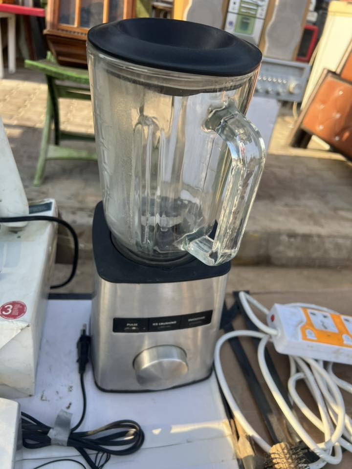 غراض نظيفه للبيع كلمن وسعره ***********
