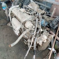 محرك وكير ياباني شرط الشغل بسعر مناسب 07722821011