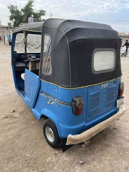 السلام عليكم TVS موديل ٢٢ شهر ٤ رقم وسنويه باسم الشركه مكينه مجفته تجفيت شركه السعر ٦ و ٨٠٠ 
رقمي ***********
رجاءً المو شراي لا يتصل 
عنواني دور شرطه
