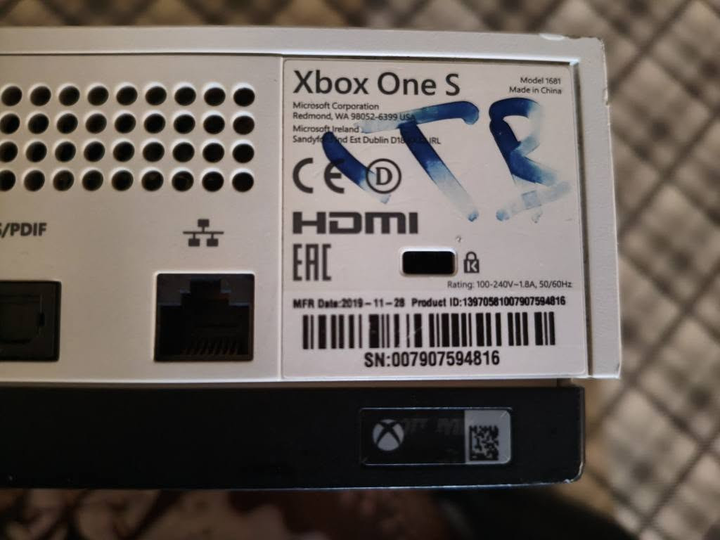 Xbox one s 
1.000GB
Game pass 2026/8/27 

نظيفة شرط ما مفتوح بدون اي عيوب كركوك, العراق


**إذا كنت صاحب هذا الإعلان وتريد حذفه لأي سبب، رجاءا أرسل رسالة إلى الدعم الفني**